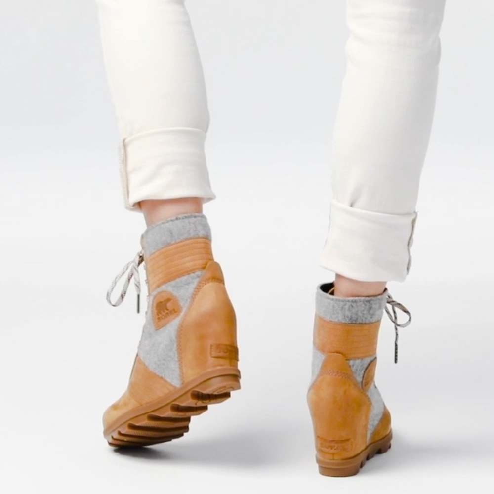NEW SOREL WOMEN’S LEXIE  WEDGE BOOT - Picture 3 of 14